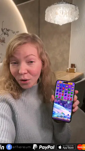 Кадр рекламы Play Online