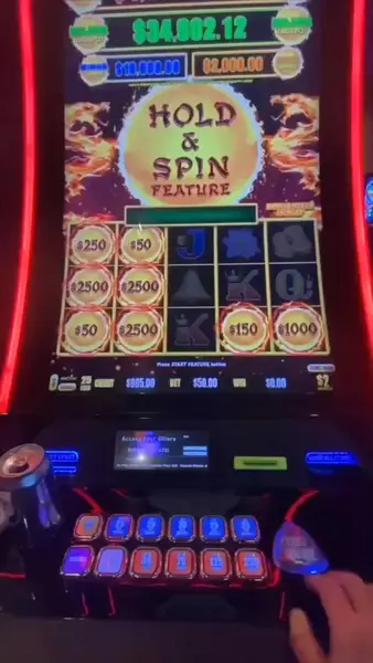 Кадр рекламы Dragon Link Casino