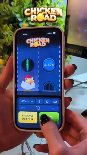 Кадр рекламы Chicken apps