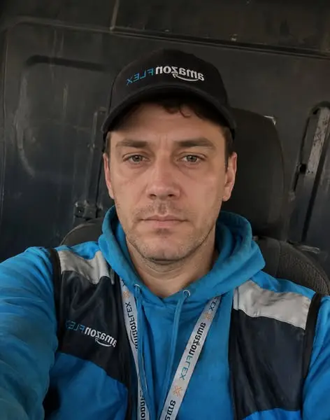 Кадр рекламы Elliot Pritchard