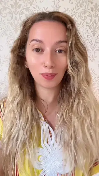 Кадр рекламы Nya Lia Paige