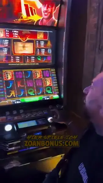Кадр рекламы Slot Vertex
