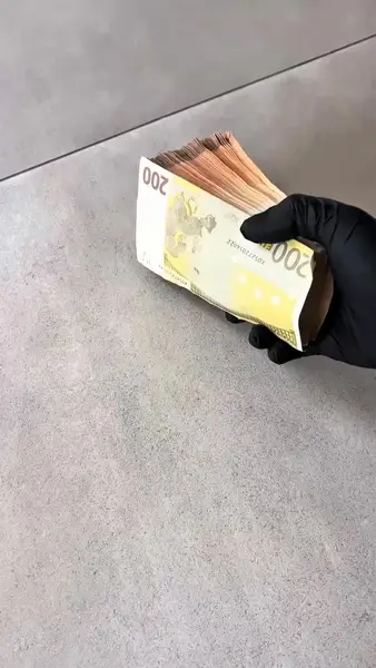 Кадр рекламы Lucky Spin