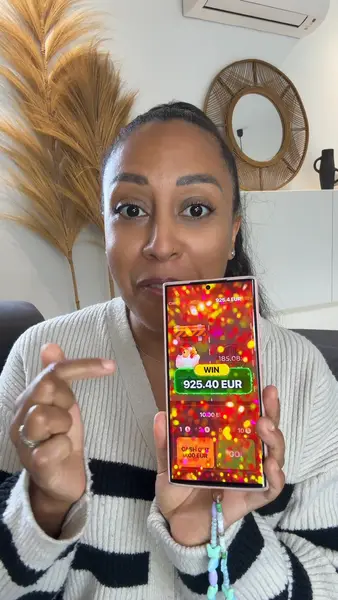 Кадр рекламы Crazy Road