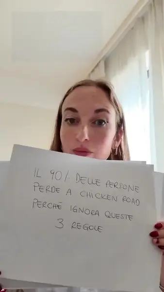 Кадр рекламы Chicken Road