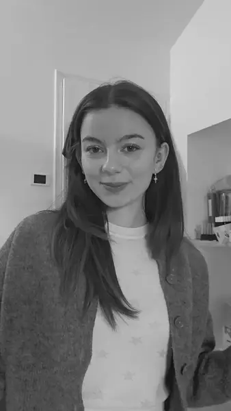Кадр рекламы Lucky Mood