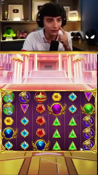 Кадр рекламы Online Slots