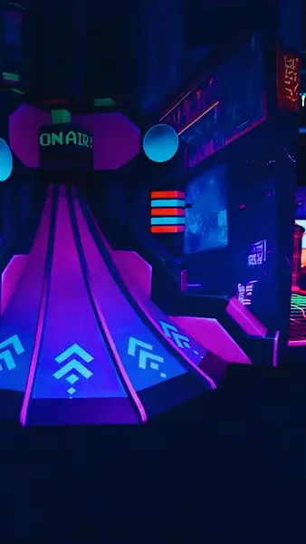 Кадр рекламы GlowGolf Amsterdam Sloterdijk