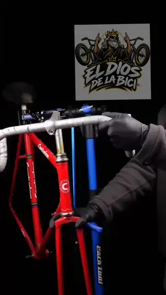 Кадр рекламы El Dios de la Bici