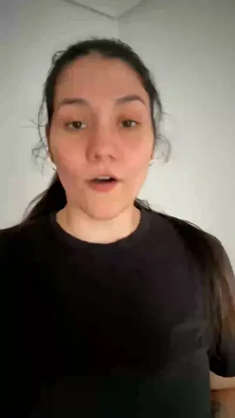 Кадр рекламы Ella Taryn Hayes