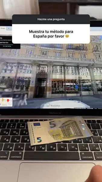 Кадр рекламы Play Online