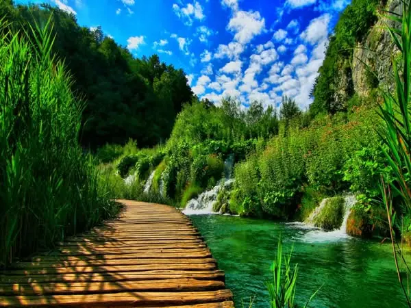 Кадр рекламы Éstee Lauder Viet Nam2