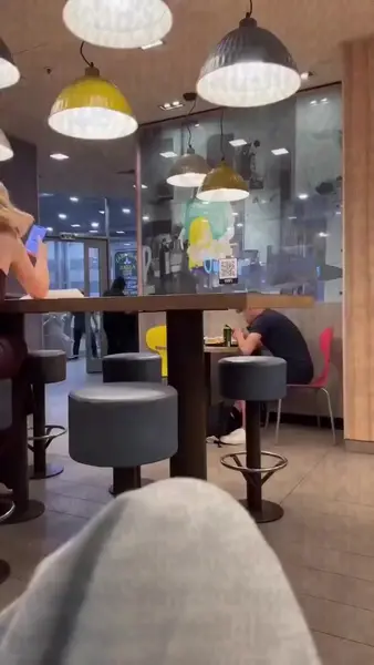 Кадр рекламы Chicken Community 