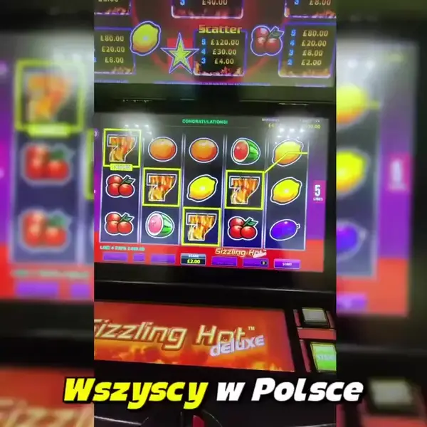 Кадр рекламы Royal Gold