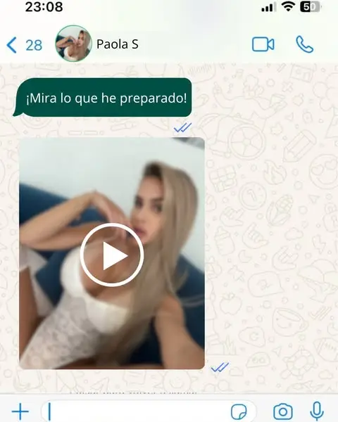 Кадр рекламы Jolie Brad