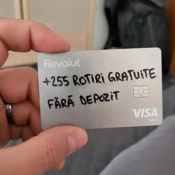 Кадр рекламы RevVolt Gaming