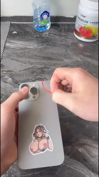 Кадр рекламы Glowe Rush