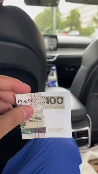 Кадр рекламы Bathethelele nkosi abazi ngempilo yam