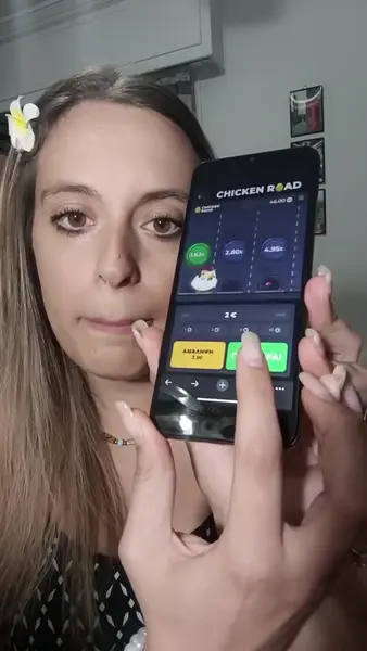 Кадр рекламы Justin Feazel Laura