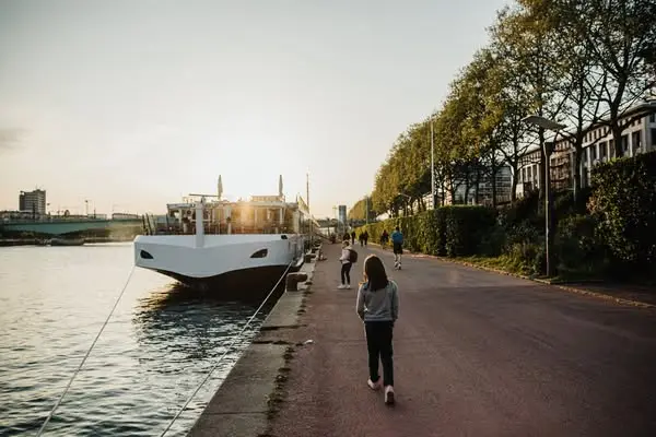 Кадр рекламы Rouen Tourisme