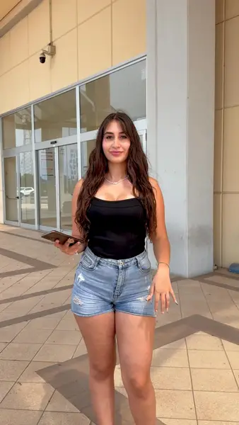 Кадр рекламы Harvey oheta Jason