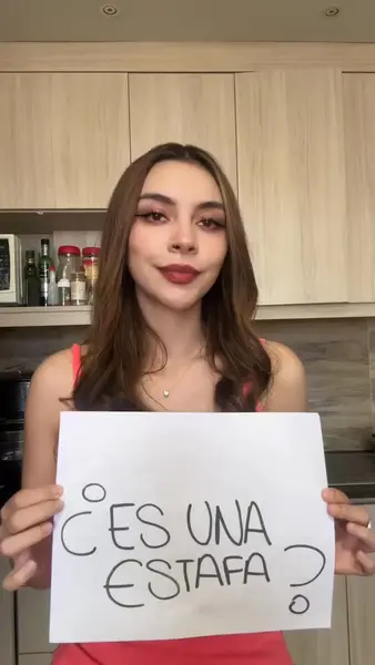 Кадр рекламы Cooked Polite