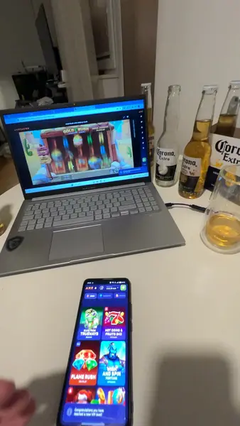 Кадр рекламы Casino Hacks