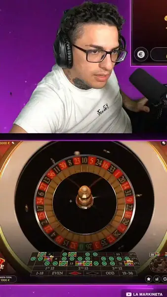 Кадр рекламы Champion Slots