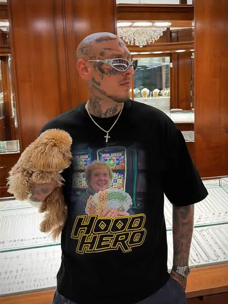 Кадр рекламы Hood Hero