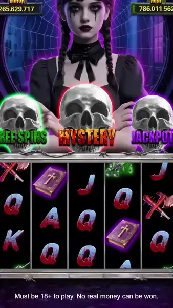 Кадр рекламы Voyeur Royale