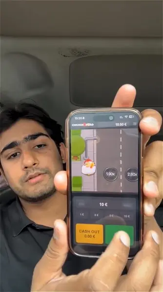 Кадр рекламы Road App