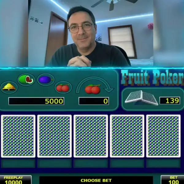 Кадр рекламы Lucky Play