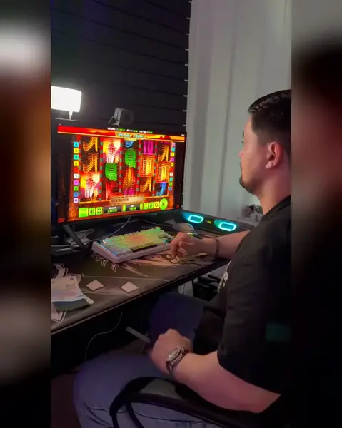 Кадр рекламы PalmForce Gaming