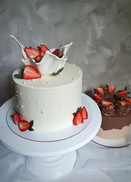 Кадр рекламы 𝗗𝗲 𝗙𝗿𝗮𝗻𝗰𝗲 𝟮𝟰