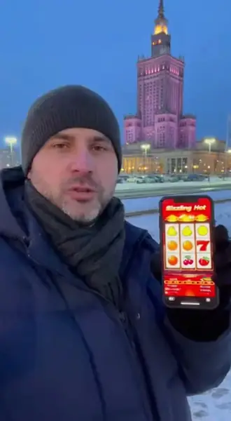 Кадр рекламы Krąg Graczy