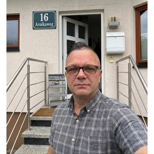 Кадр рекламы Stefan Weiss