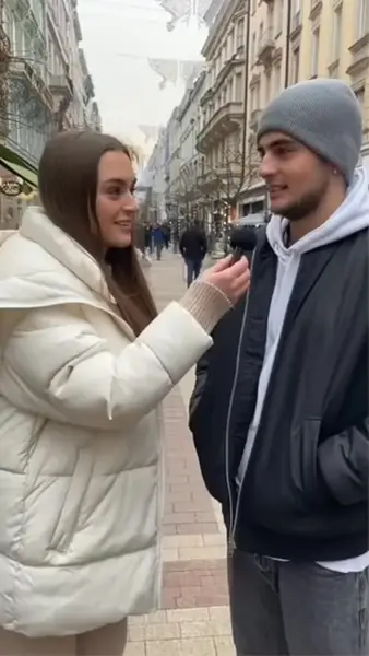 Кадр рекламы Thymelicibi