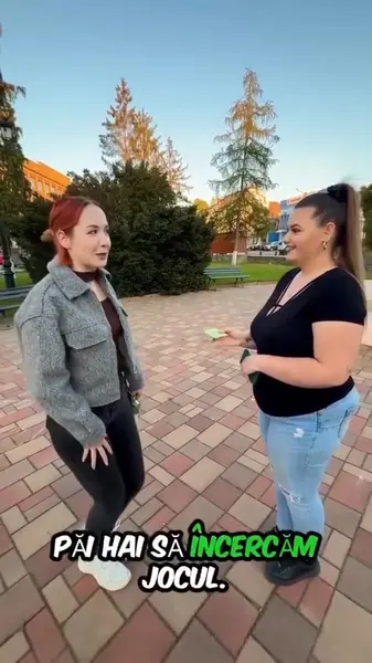 Кадр рекламы Chicken Road