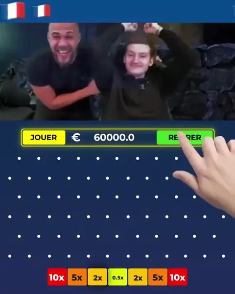 Кадр рекламы Echo Hub