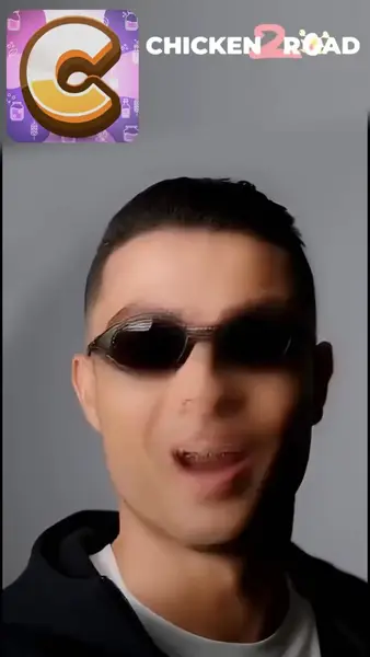 Кадр рекламы Mega Chick Rush 2.0