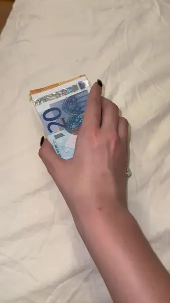 Кадр рекламы Trần Di