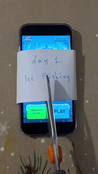 Кадр рекламы Ice Fishing
