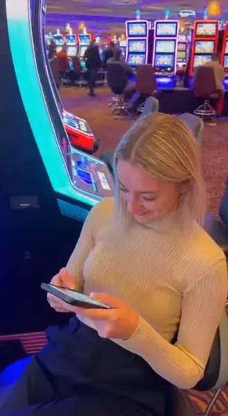 Кадр рекламы Gamble Willy
