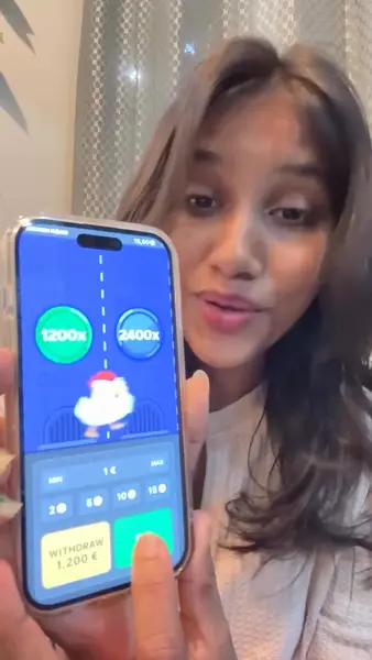 Кадр рекламы Lucky Moment