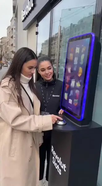 Кадр рекламы Lucky Pulse Casino