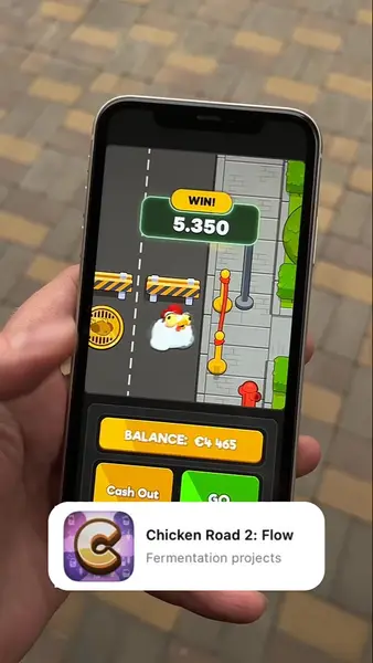 Кадр рекламы Chicken Road