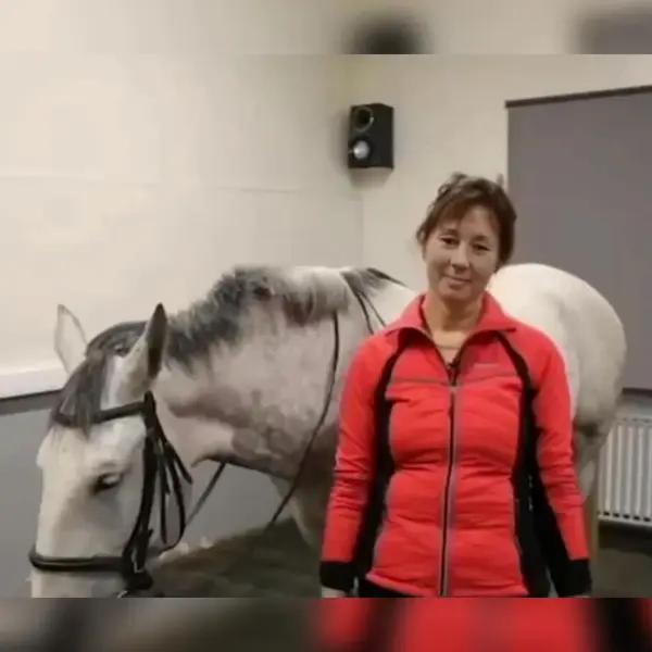 Кадр рекламы Natural Medicine Center