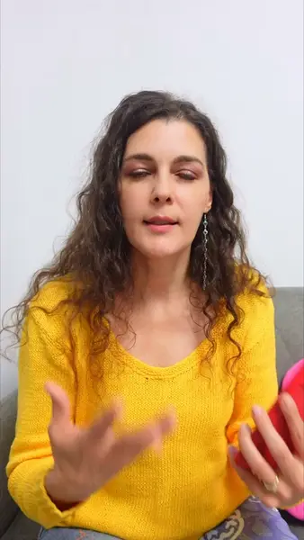 Кадр рекламы Lauren Mitchell