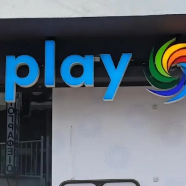 Кадр рекламы Play ОПАП