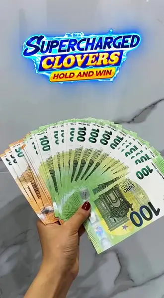 Кадр рекламы Legendary Slots